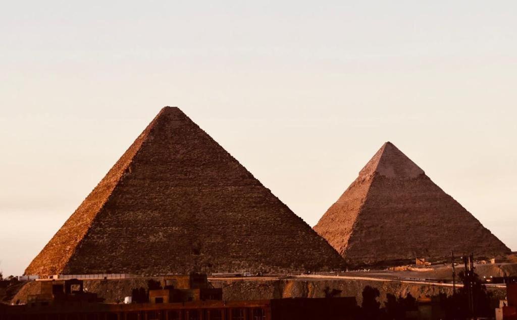 Pyramid Front Hotel Al Kawm al Akhdar Bagian luar foto